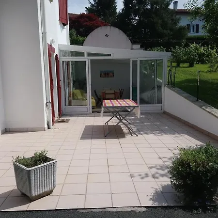 Appartement En Rez De Chaussee De Maison Espelette Exterior photo
